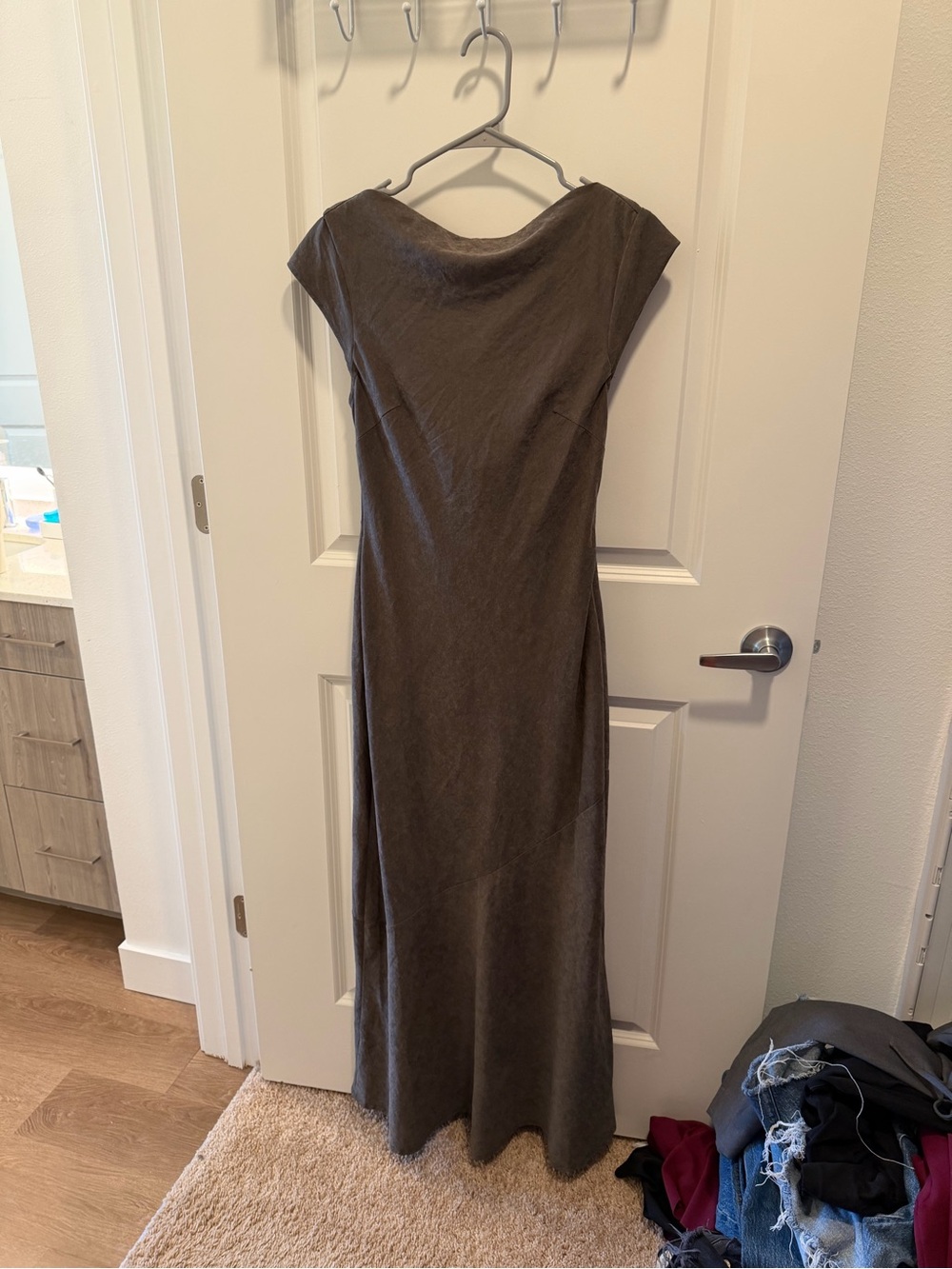 Selfie Leslie grey maxi dress